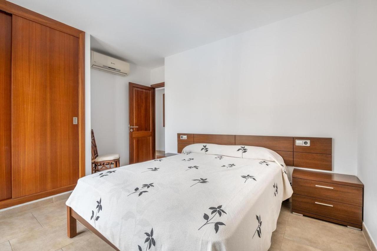 Apartaments Vaixell Santanyí Exteriör bild